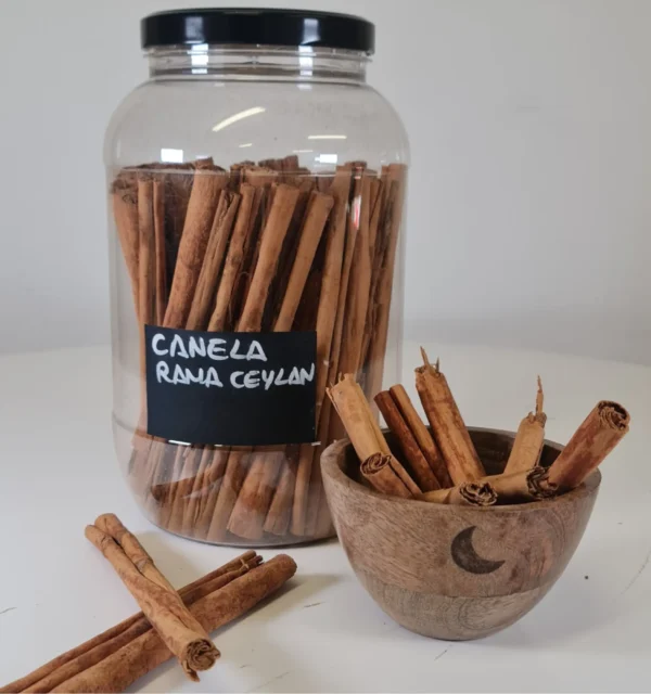 Canela rama zeylan bote y cuenco