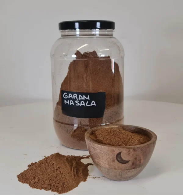Garam Masala bote y cuenco