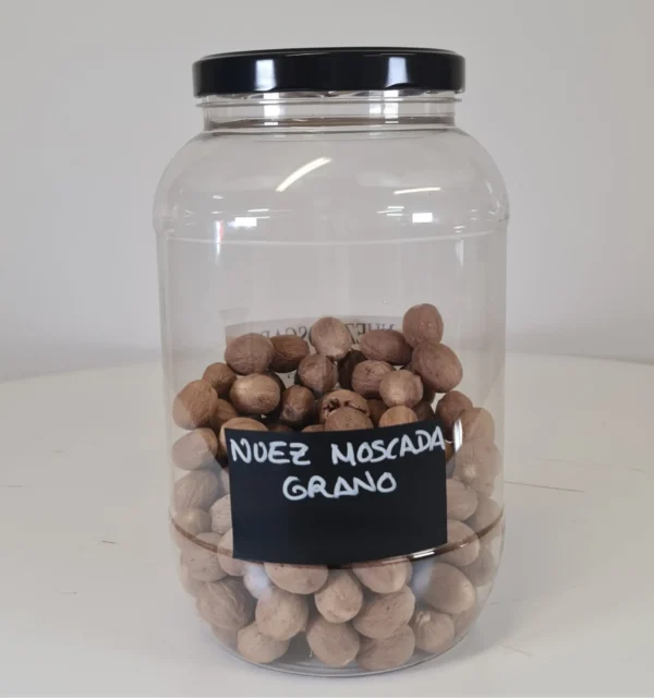 Nuez moscada grano bote