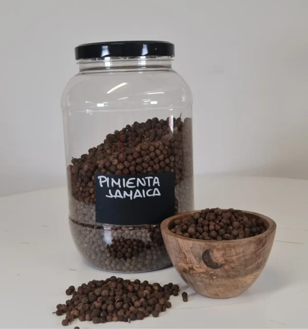 Pimienta jamaica bote y cuenco