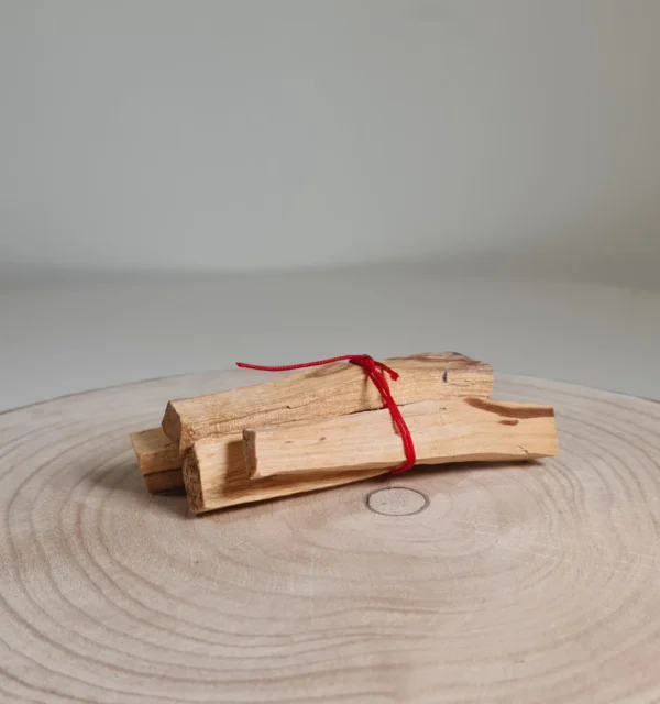 Atado de palo santo
