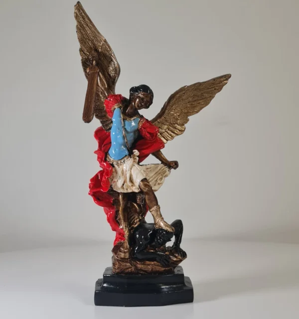 Figura Arcángel San Miguel