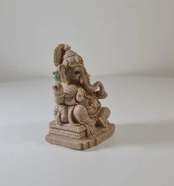 Figura de ganesh porcelana