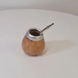 Mate marrón con borde