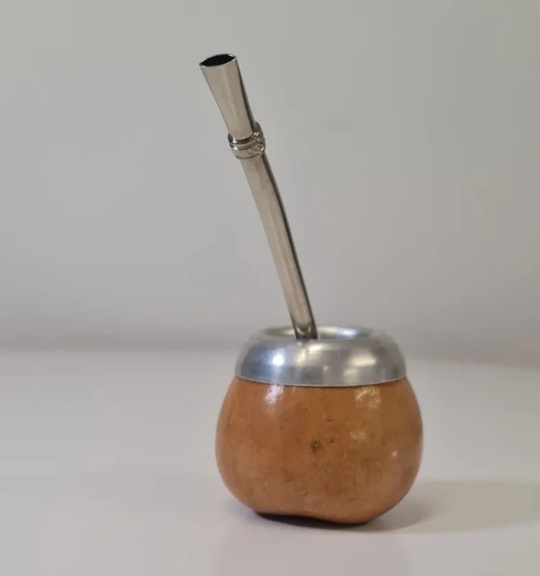 Mate pequeño con borde