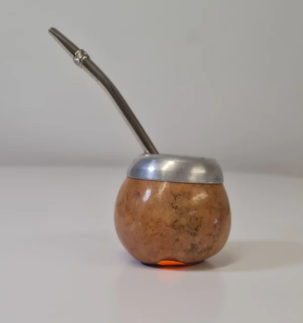 Mate pequeño con borde