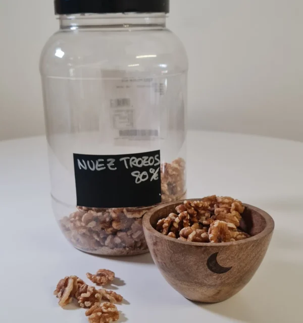 Nuez trozos 80% bote y cuenco