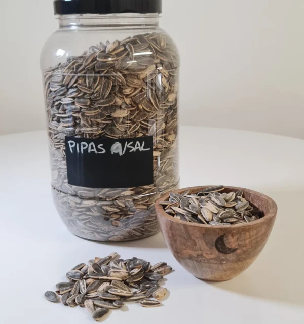 Pipas A:Sal negras bote y cuenco