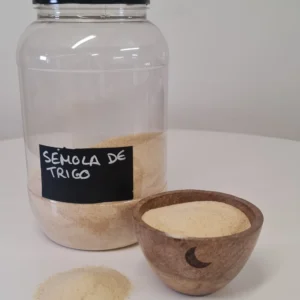 Sémola de trigo bote y cuenco