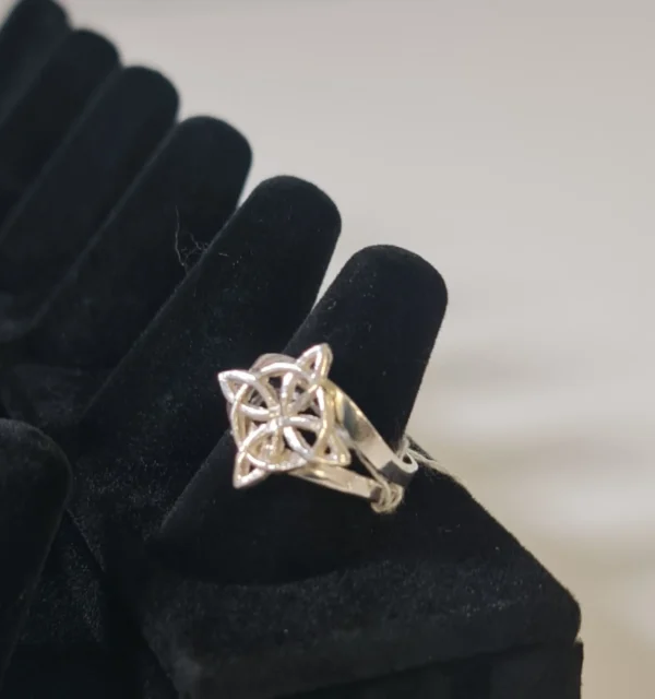 Anillo Nudo Bruja