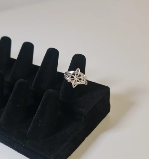 Anillo Nudo Bruja