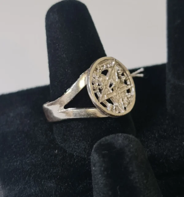 Anillo adaptable Tetragrammaton