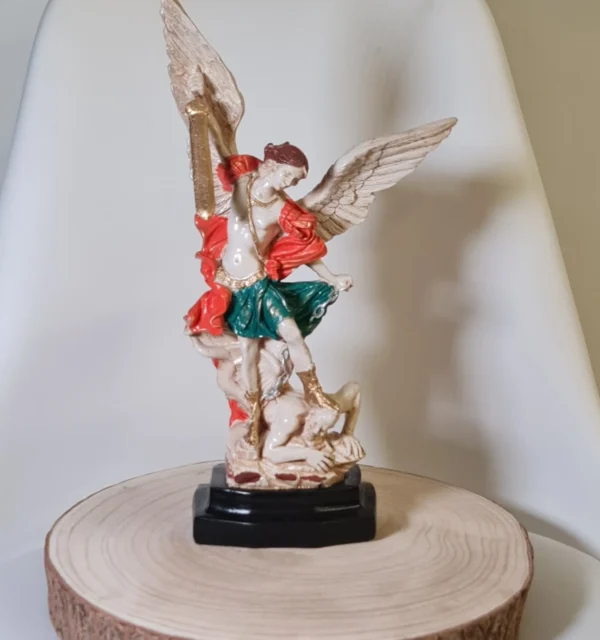 Figura San Miguel Colores