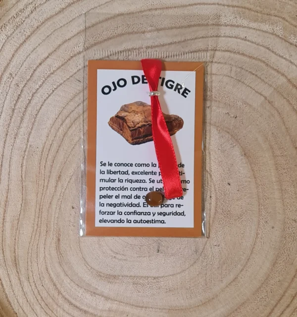 Lazo rojo con ojo de tigre