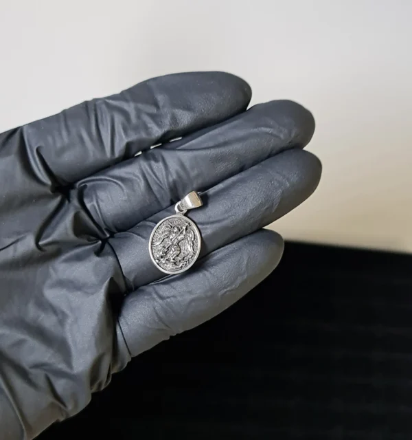 Medalla de San Miguel Ovalado