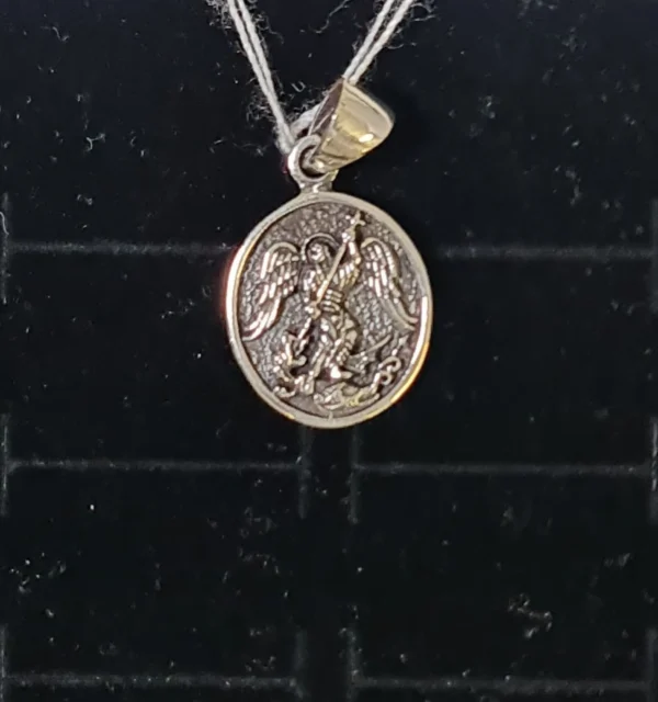 Medalla de San Miguel Ovalado