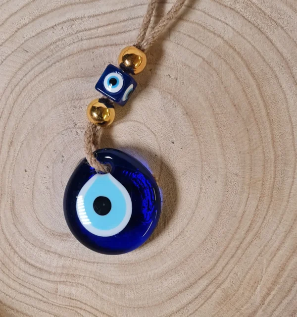 Ojo turco pequeño
