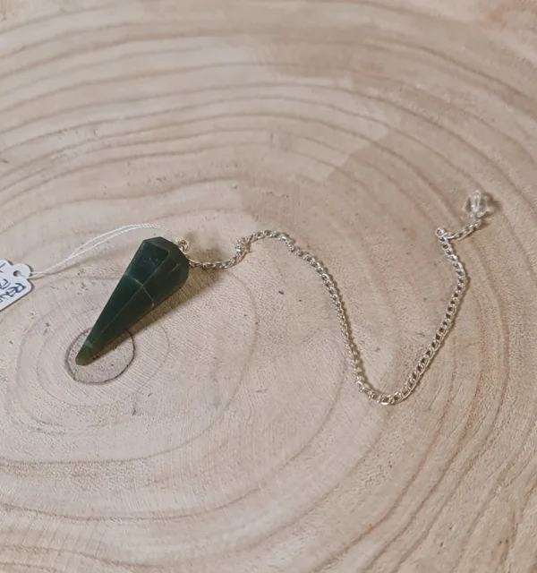 Péndulo facetado jade verde