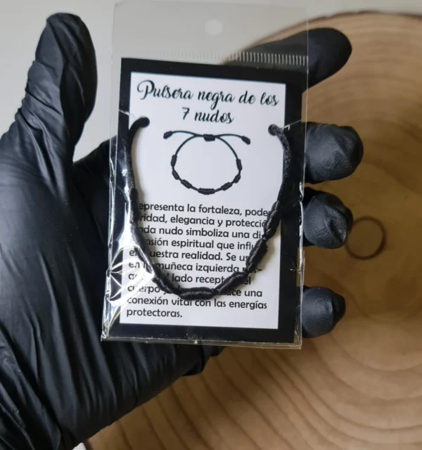 Pulsera Negra de los 7 Nudos